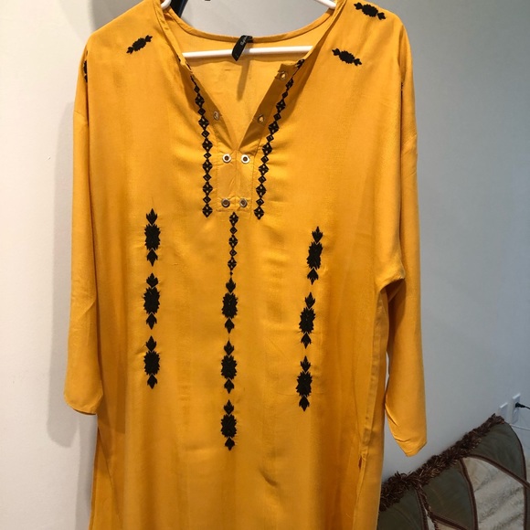 Shirt - Picture 6 of 7